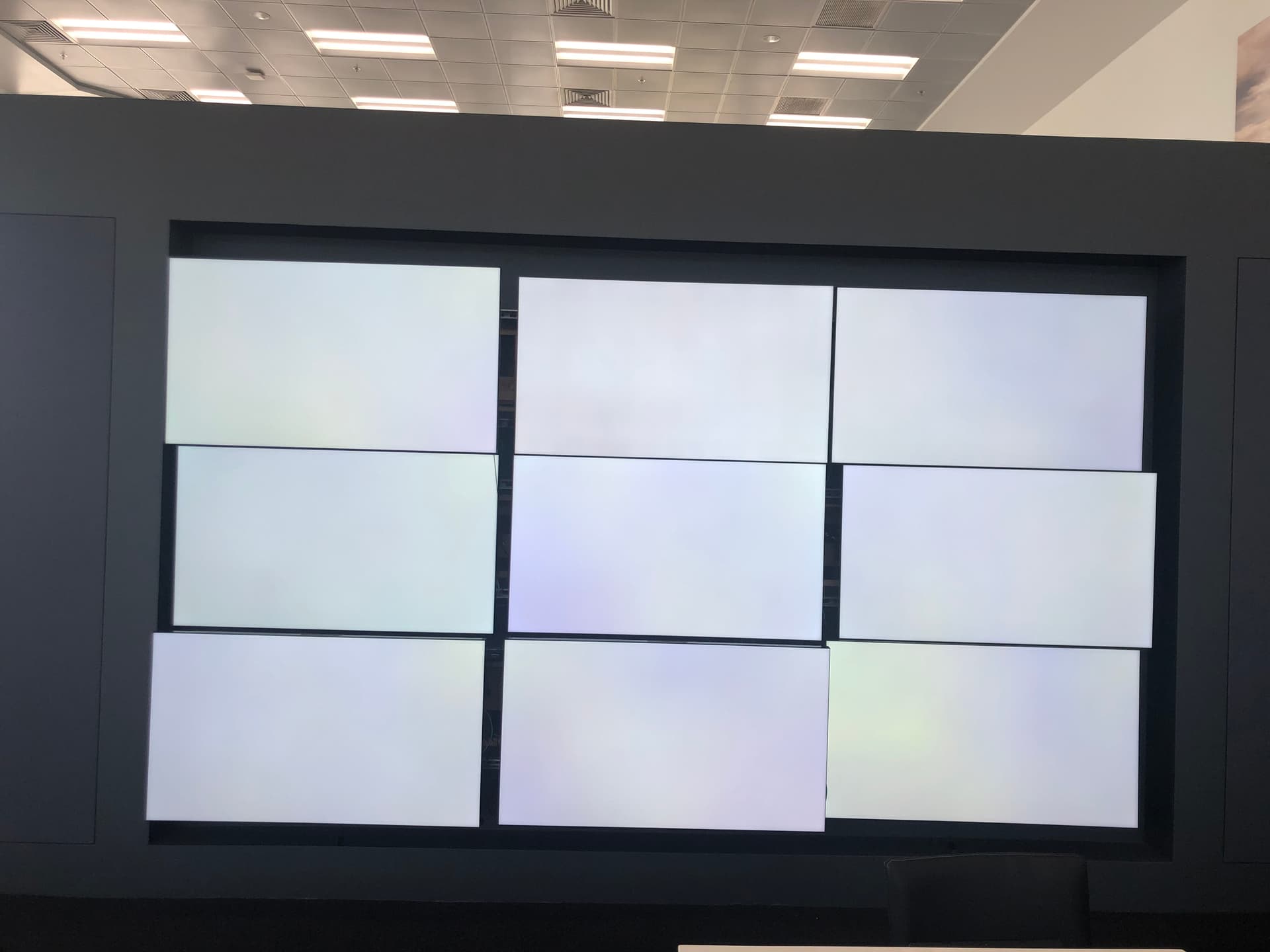 3x3 Video Wall Installation at Mercedes-Benz Naples